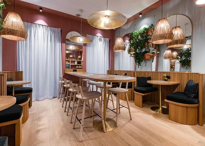 O.Lysee Hotel